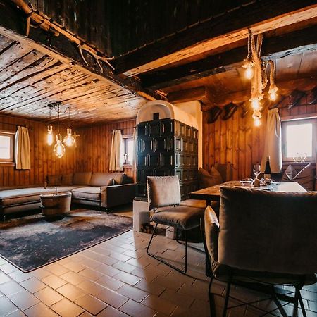 Wurzelhuette Villa Sankt Margarethen im Lungau Bagian luar foto